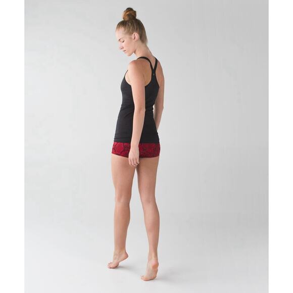 Lululemon Boogie Shorts Black Red Snake Size 4 Fold Over Option Ziggy Cranberry - Picture 3 of 10